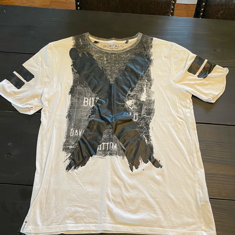 Buffalo T-shirt
